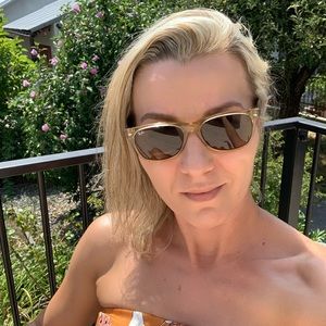 Meet your Posher, Monika